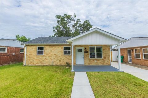 211 9TH Street Gretna LA 70053