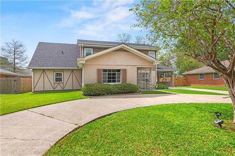Photo of 800 MARGUERITE Road, Metairie, LA 70003 (MLS # 2545854)