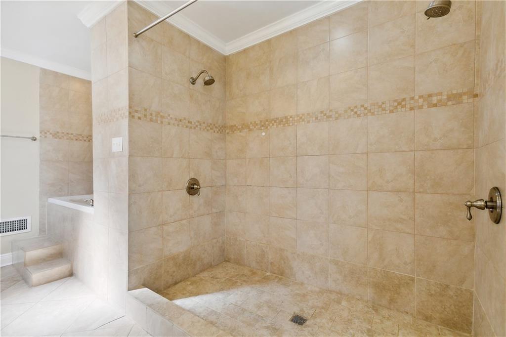 New Orleans, Louisiana 70124, United States, 3 Bedrooms Bedrooms, ,2 BathroomsBathrooms,Residential,Active,234499