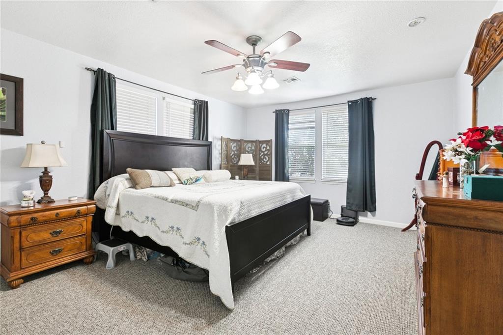 221 W URQUHART Street