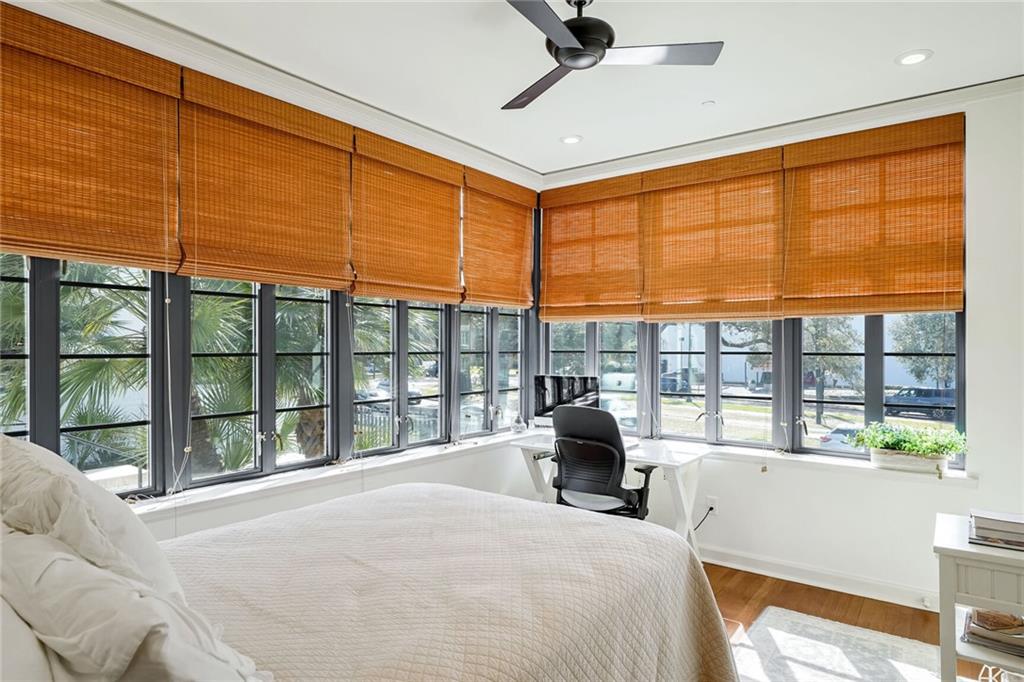 New Orleans, Louisiana 70115, United States, 3 Bedrooms Bedrooms, ,2 BathroomsBathrooms,Residential,Pending,6571