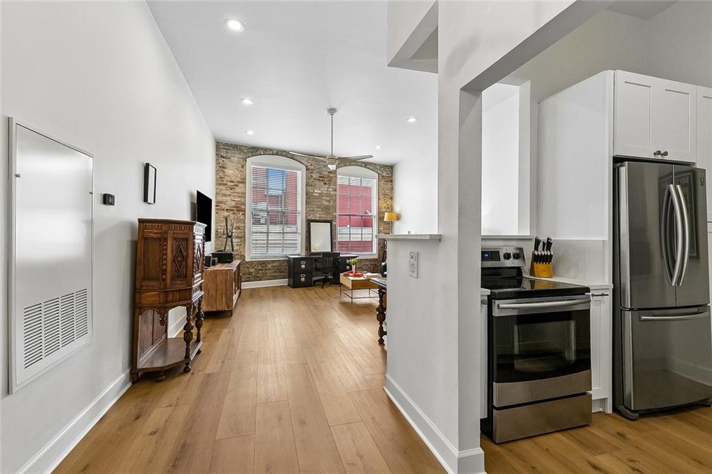 330 JULIA Street 317