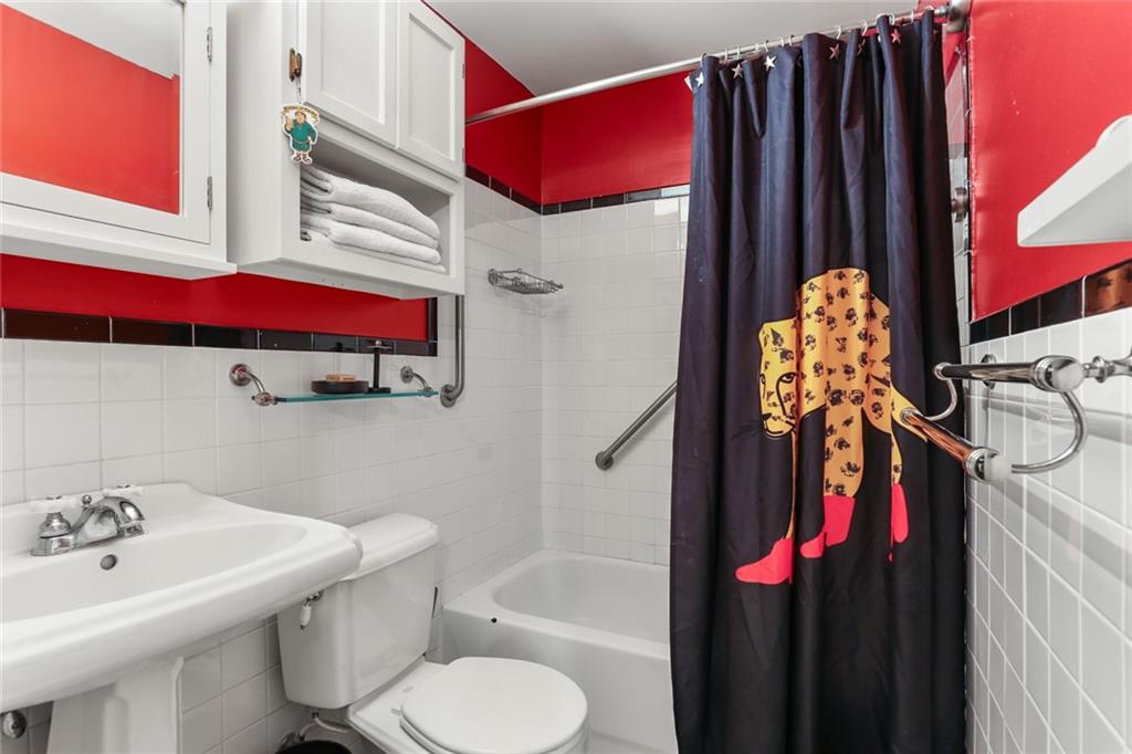 New Orleans, Louisiana 70116, United States, 1 Bedroom Bedrooms, ,1 BathroomBathrooms,Residential,Pending,56092