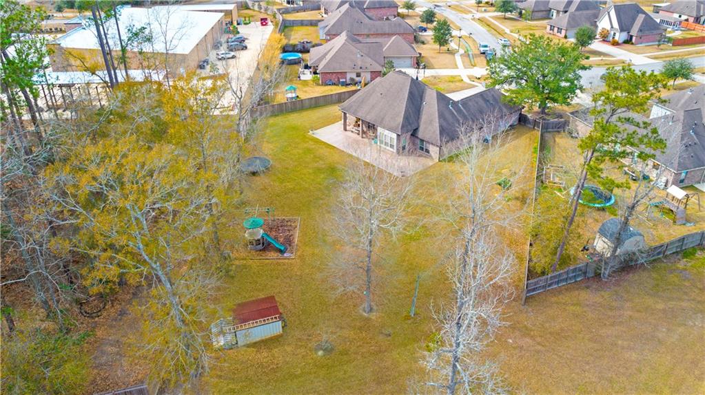 Madisonville, Louisiana 70447, United States, 4 Bedrooms Bedrooms, ,3 BathroomsBathrooms,Residential,Pending,3150