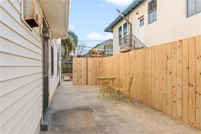New Orleans, Louisiana 70125, United States, 2 Bedrooms Bedrooms, ,1 BathroomBathrooms,Residential,Pending,59692