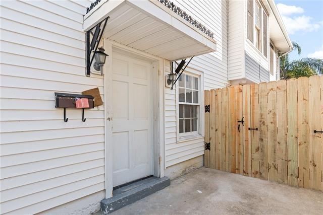 New Orleans, Louisiana 70125, United States, 2 Bedrooms Bedrooms, ,1 BathroomBathrooms,Residential,Pending,59692