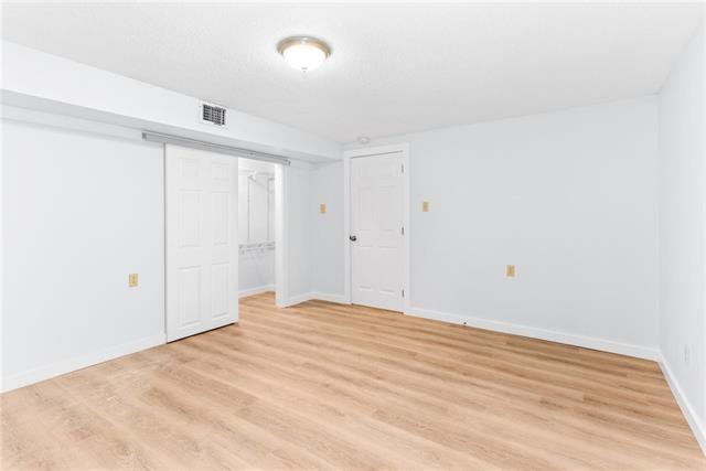 New Orleans, Louisiana 70125, United States, 2 Bedrooms Bedrooms, ,1 BathroomBathrooms,Residential,Pending,59692
