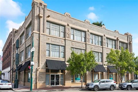 1000 ST CHARLES Avenue D New Orleans LA 70130