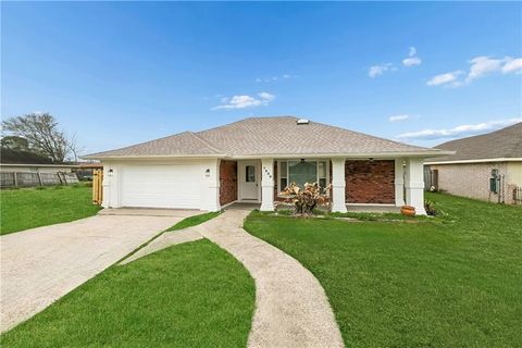 7330 BULLARD Avenue New Orleans LA 70128