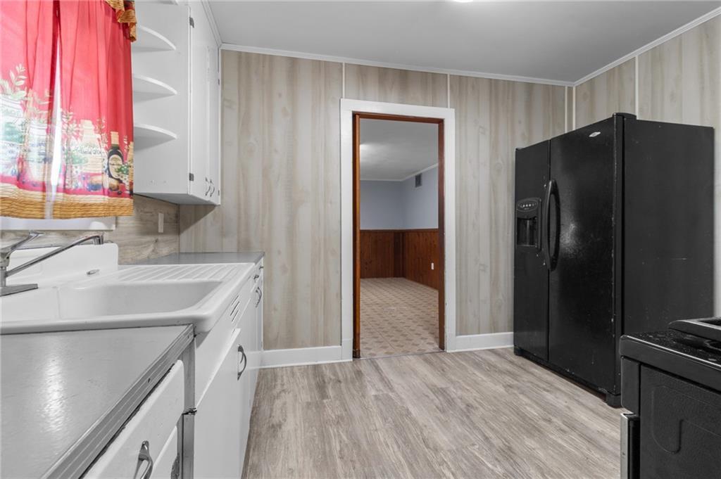 185 CRIS LAUR Avenue