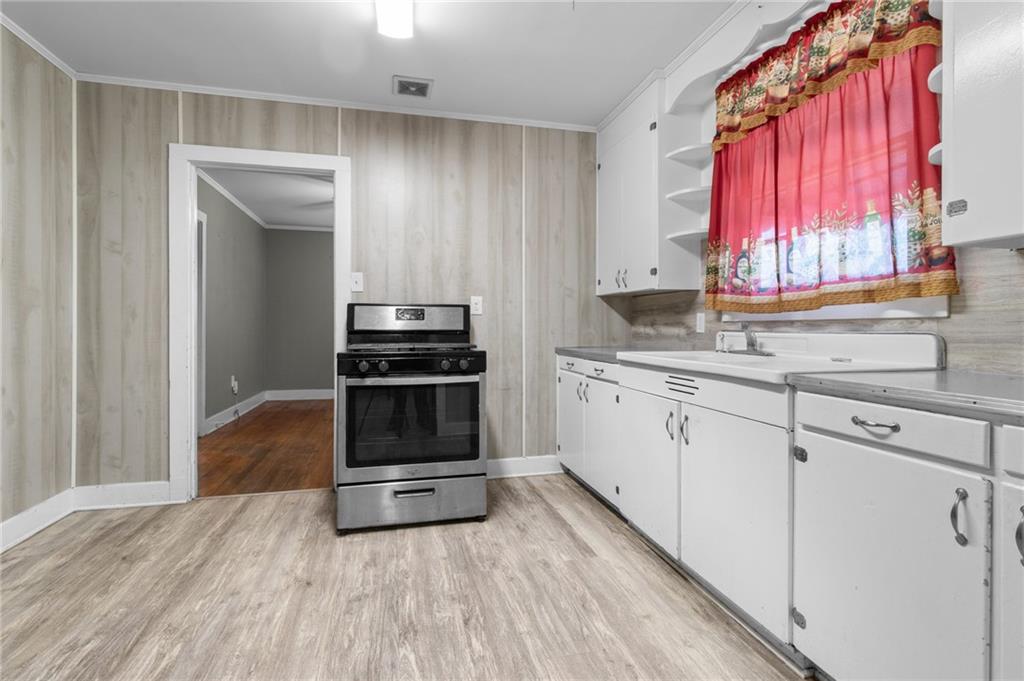 185 CRIS LAUR Avenue