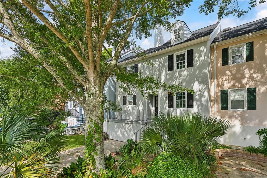 View Madisonville, LA 70447 townhome
