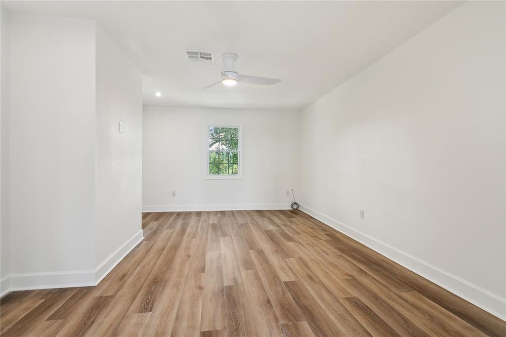 Photo 2 of 16 of 8 PLACE LAFITTE Street townhome