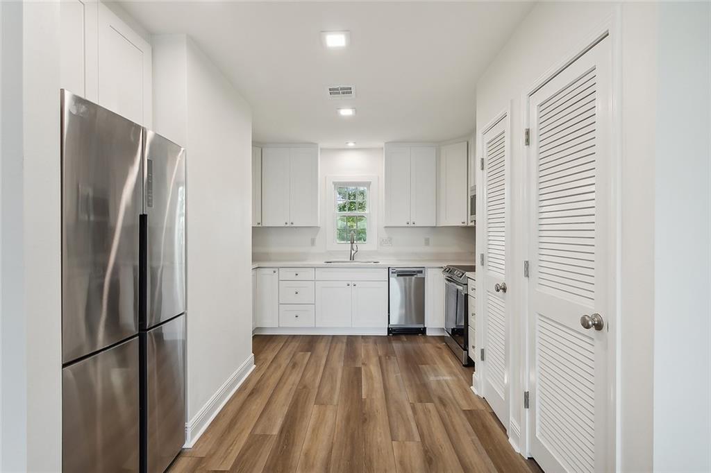 Photo 5 of 16 of 8 PLACE LAFITTE Street townhome