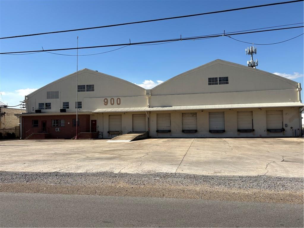 900 Dakin St DAKIN Street