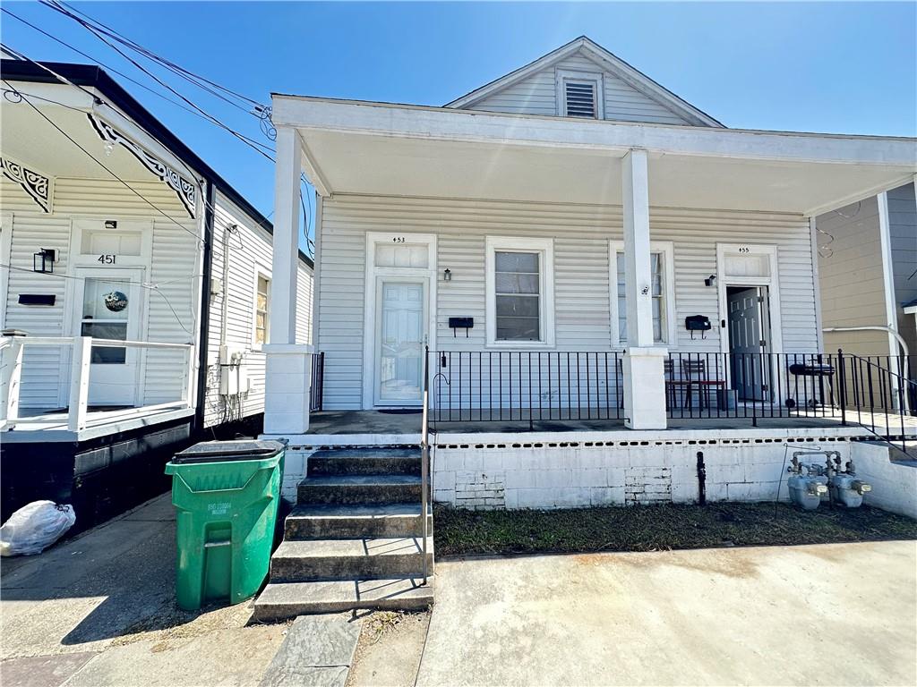 Photo 1 of 9 — 453 AVENUE A, Marrero, LA 70072