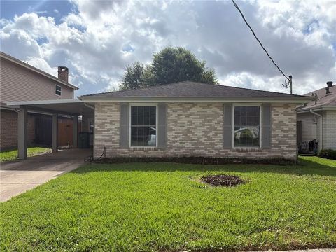 Photo of 1717 HIGHLAND Avenue, Metairie, LA 70001 (MLS # 2561173)