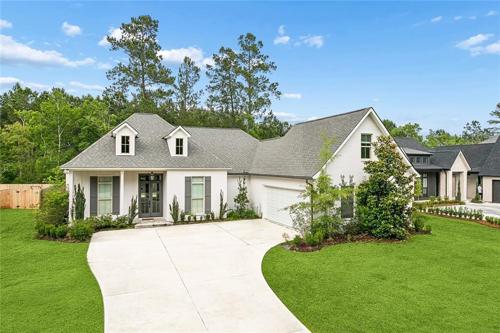 375 RUE CHARLOTTE Road