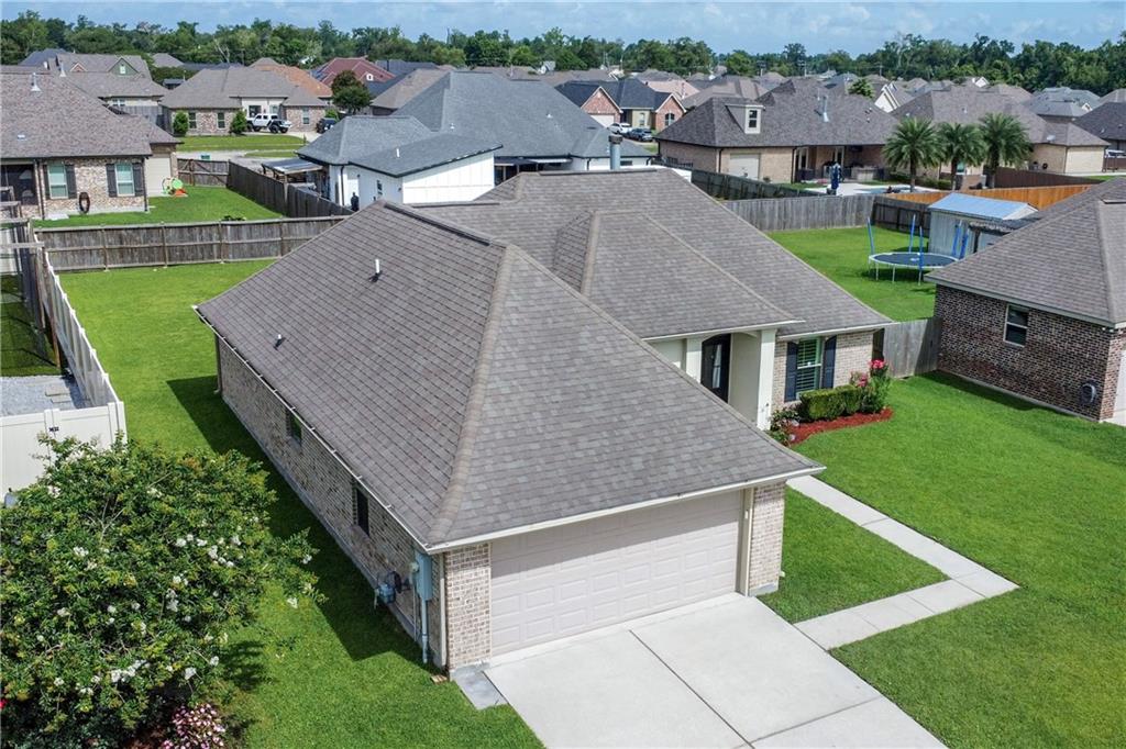 122 LAKE CAROLYN Drive