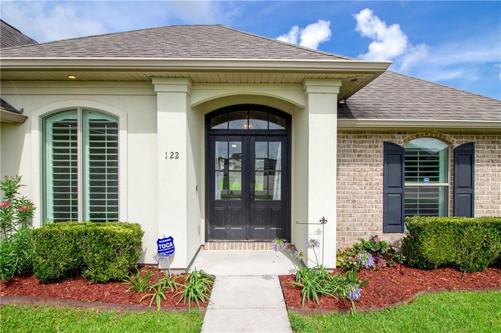122 LAKE CAROLYN Drive