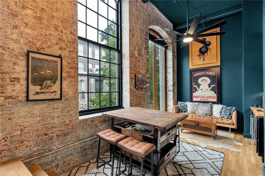 920 POEYFARRE Street 222