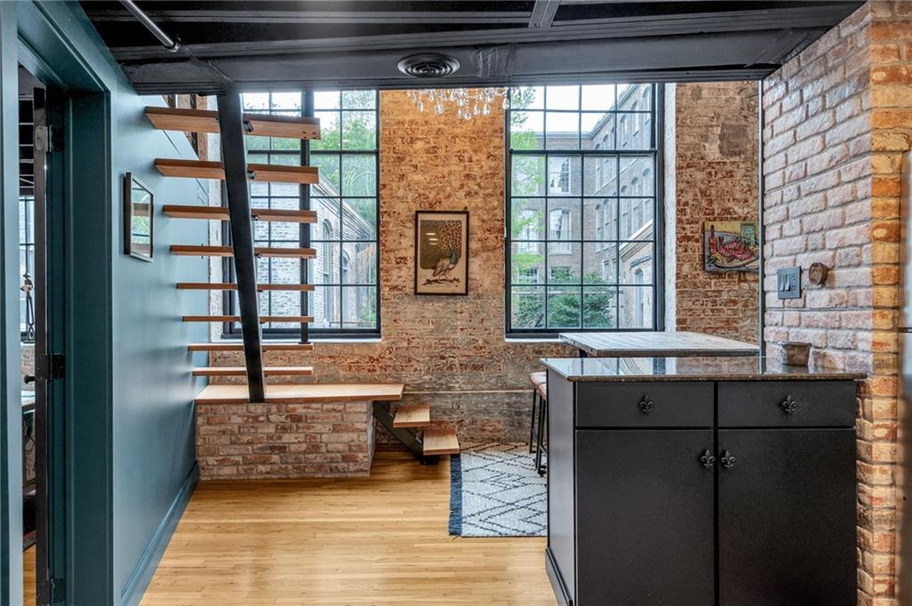 920 POEYFARRE Street 222