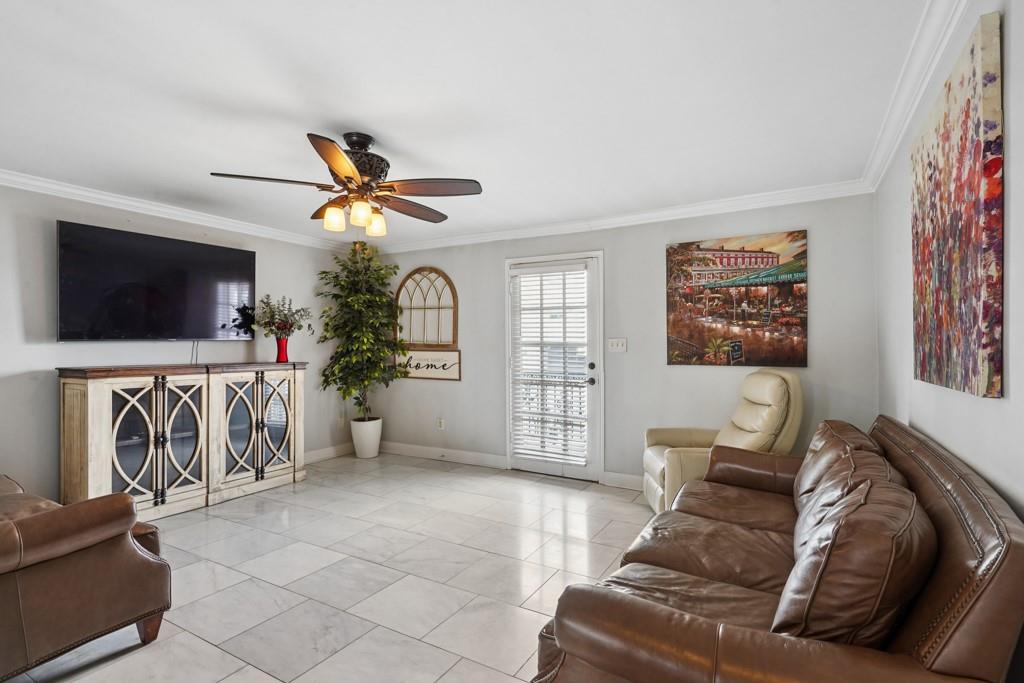 3008 5TH Street 16