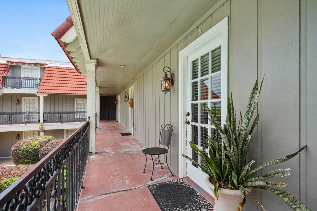 3008 5TH Street 16