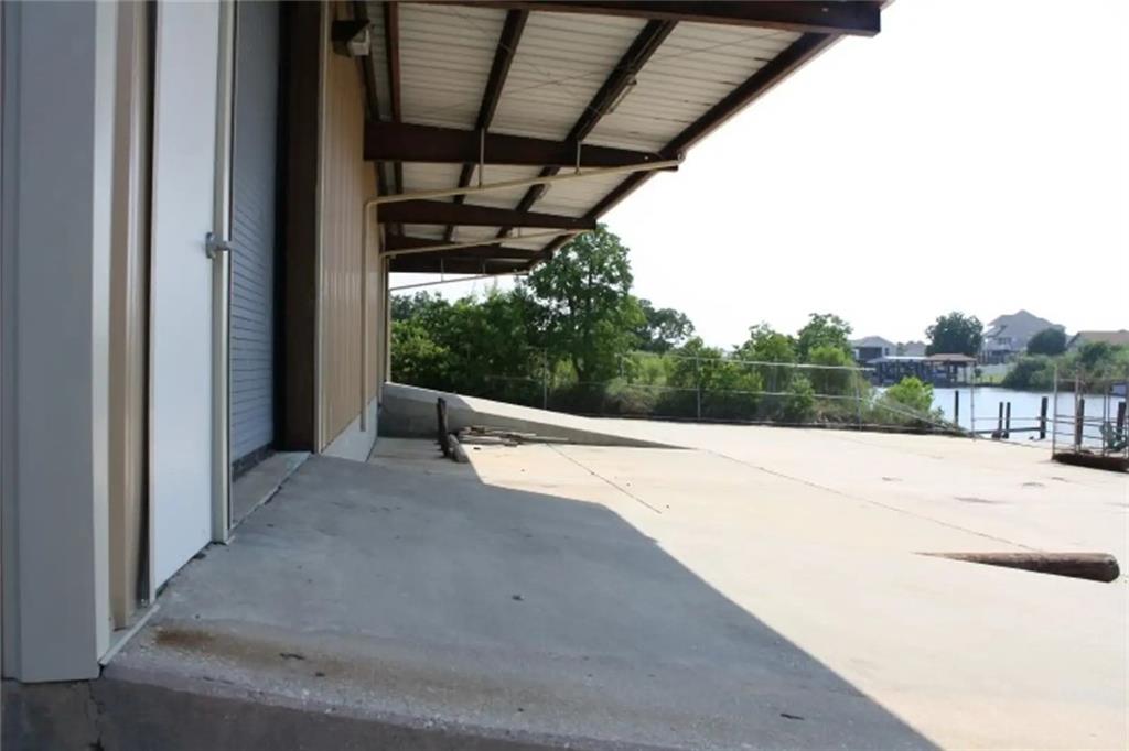 4838 PONTCHARTRAIN Drive