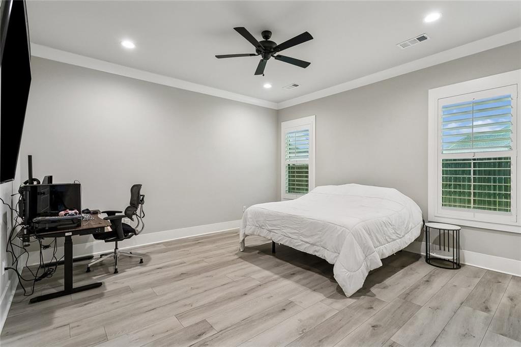 1305 ABITA RIVER Drive