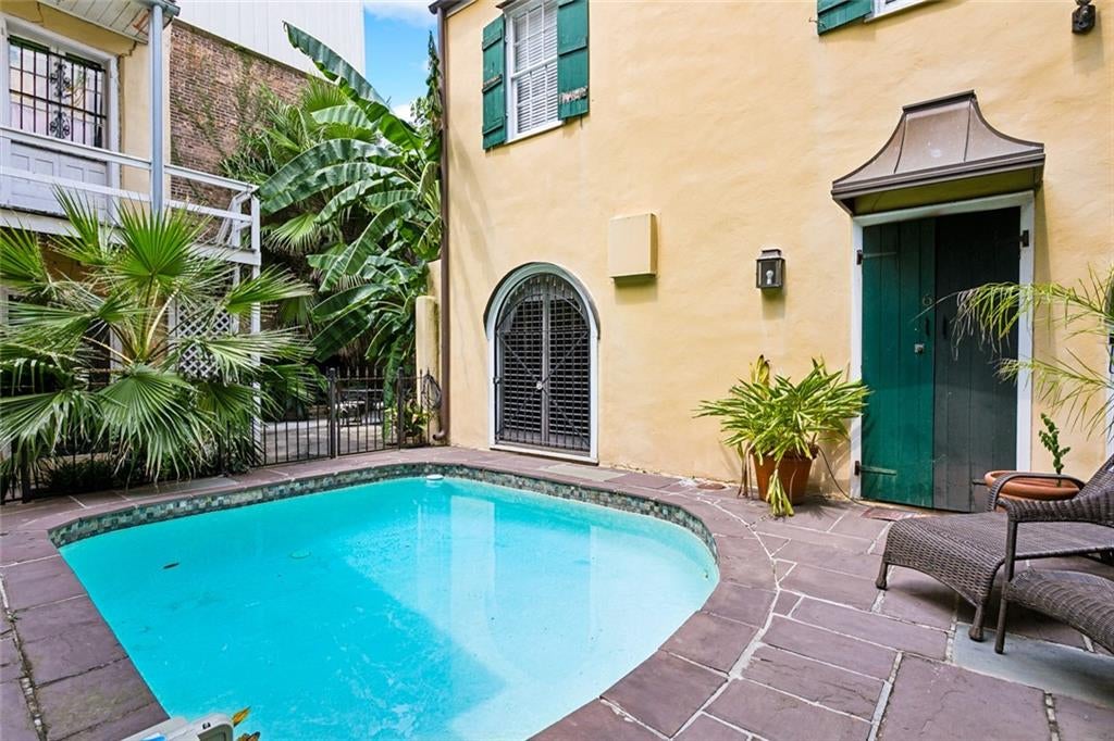 533 SAINT PHILIP Street 6