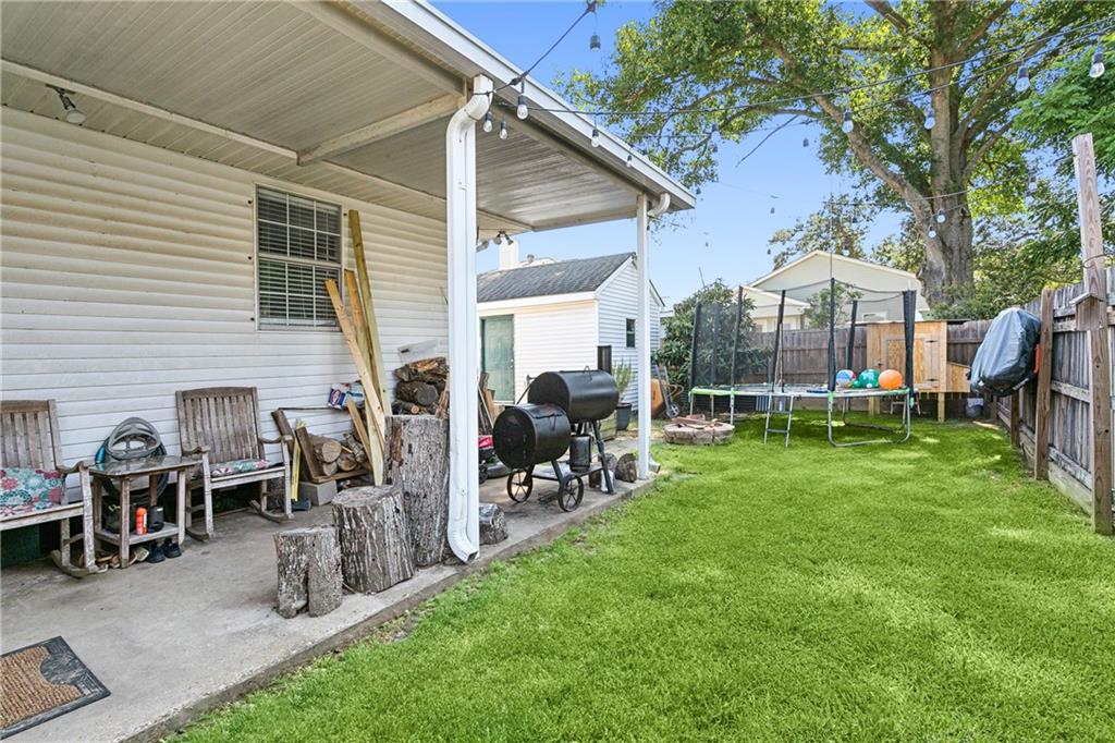 Metairie, Louisiana 70003, United States, 3 Bedrooms Bedrooms, ,2 BathroomsBathrooms,Residential,Pending,54550