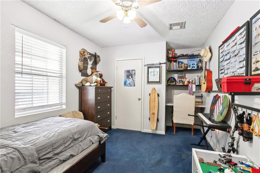 Metairie, Louisiana 70003, United States, 3 Bedrooms Bedrooms, ,2 BathroomsBathrooms,Residential,Pending,54550