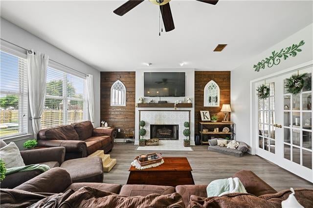 600 FAIRWAY Court
