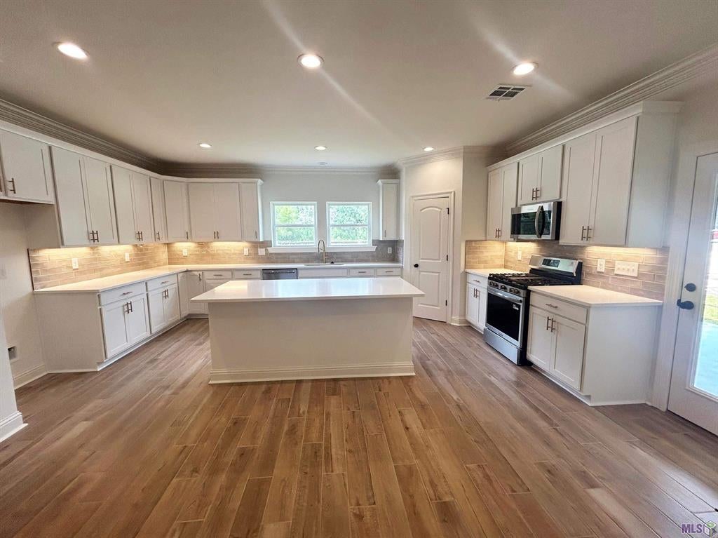 12853 Spoonbill Drive
