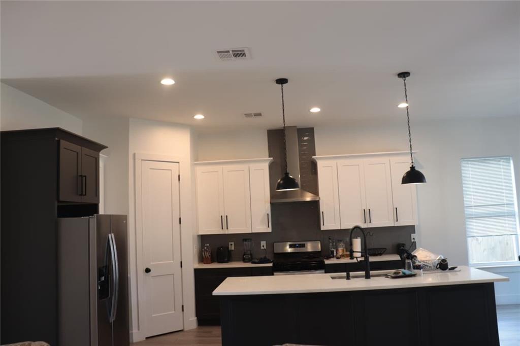 1701 N TURNBULL Drive