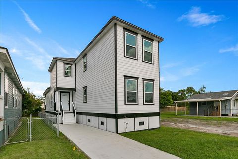 4536 LAINE Avenue New Orleans LA 70126