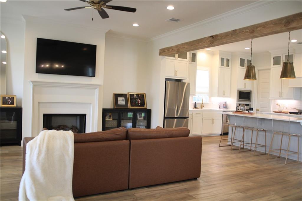 126 ROYAL OAK Boulevard