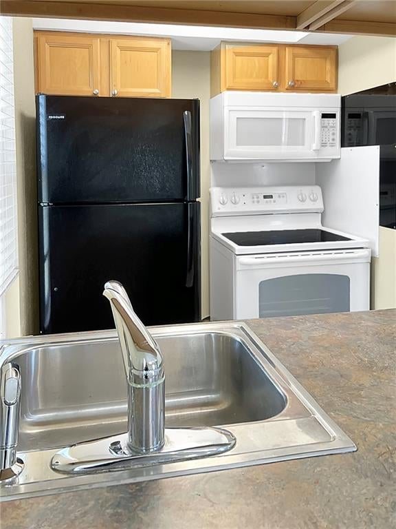 2201 HOUMA Boulevard 310