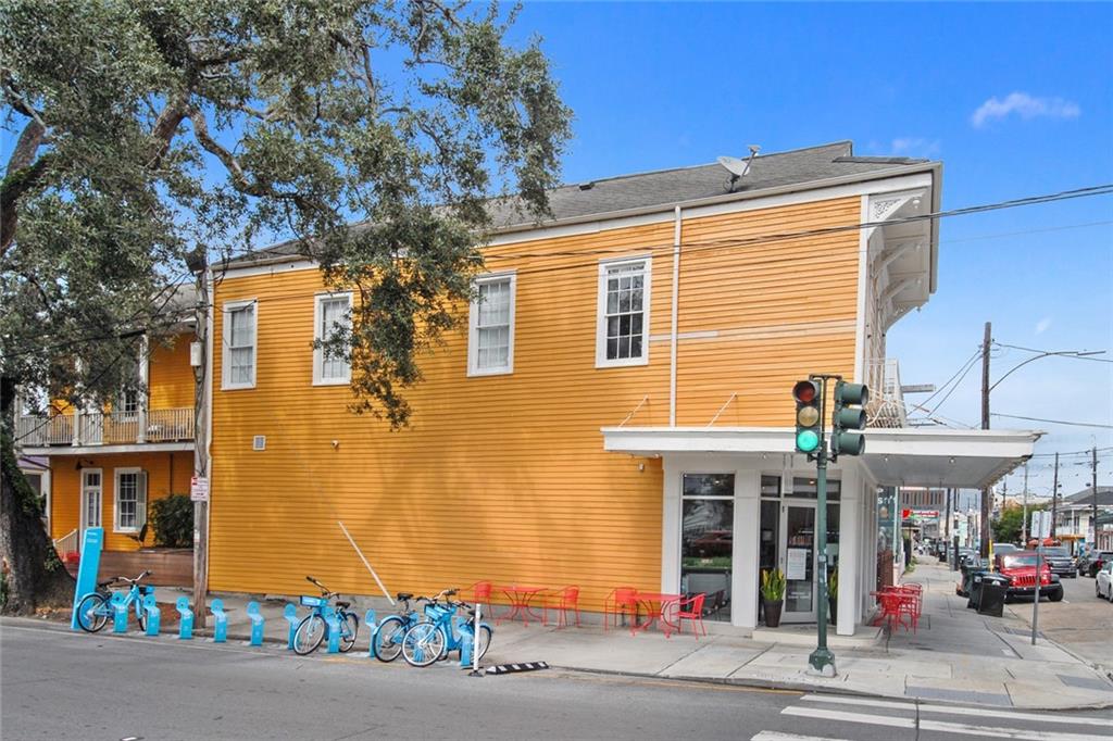 3341 MAGAZINE Street