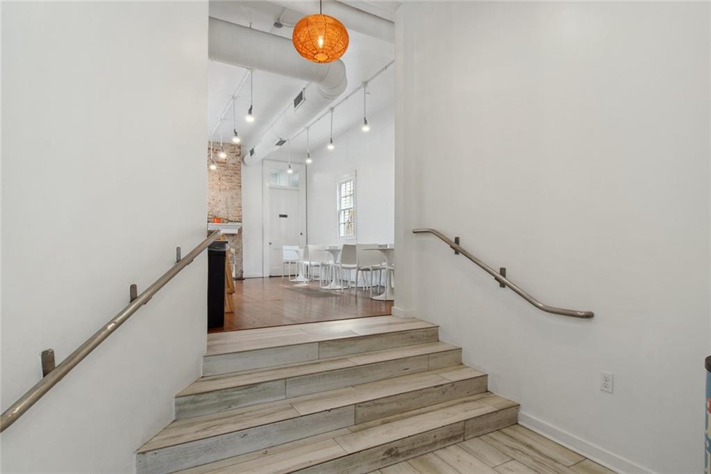 3341 MAGAZINE Street