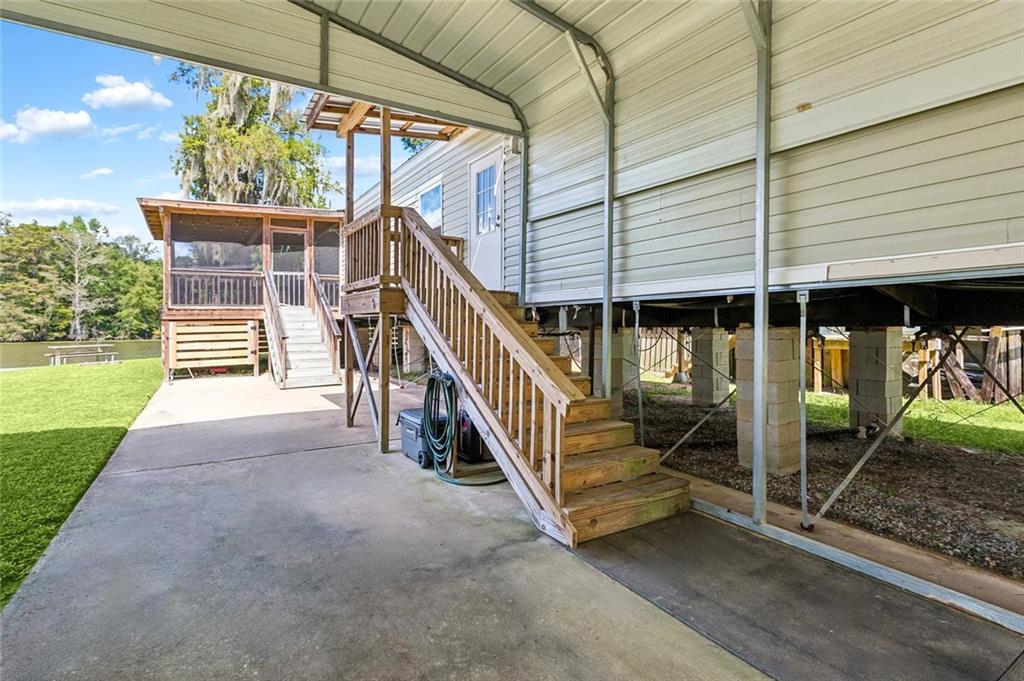 19191 RIVER BEND Road