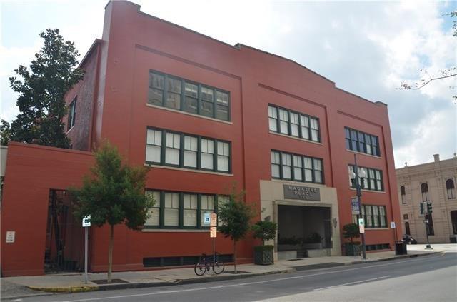 Photo 1 of 10 — 760 MAGAZINE Street 109, New Orleans, LA 70130