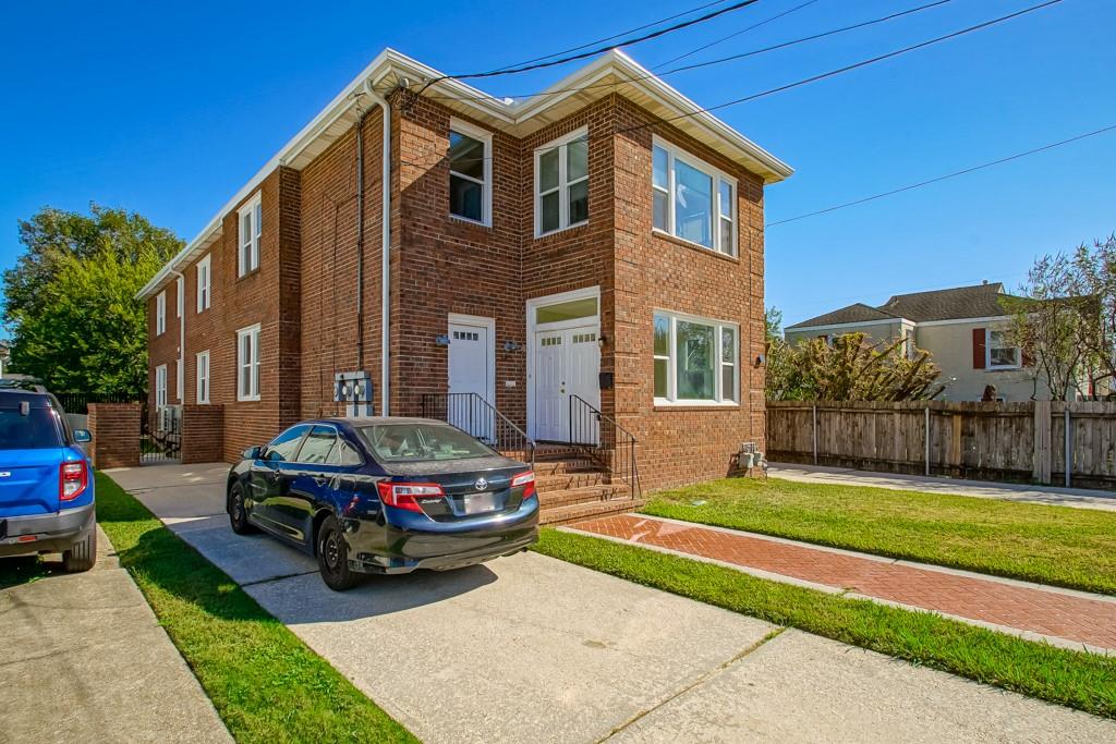 5819 21 S JOHNSON Street