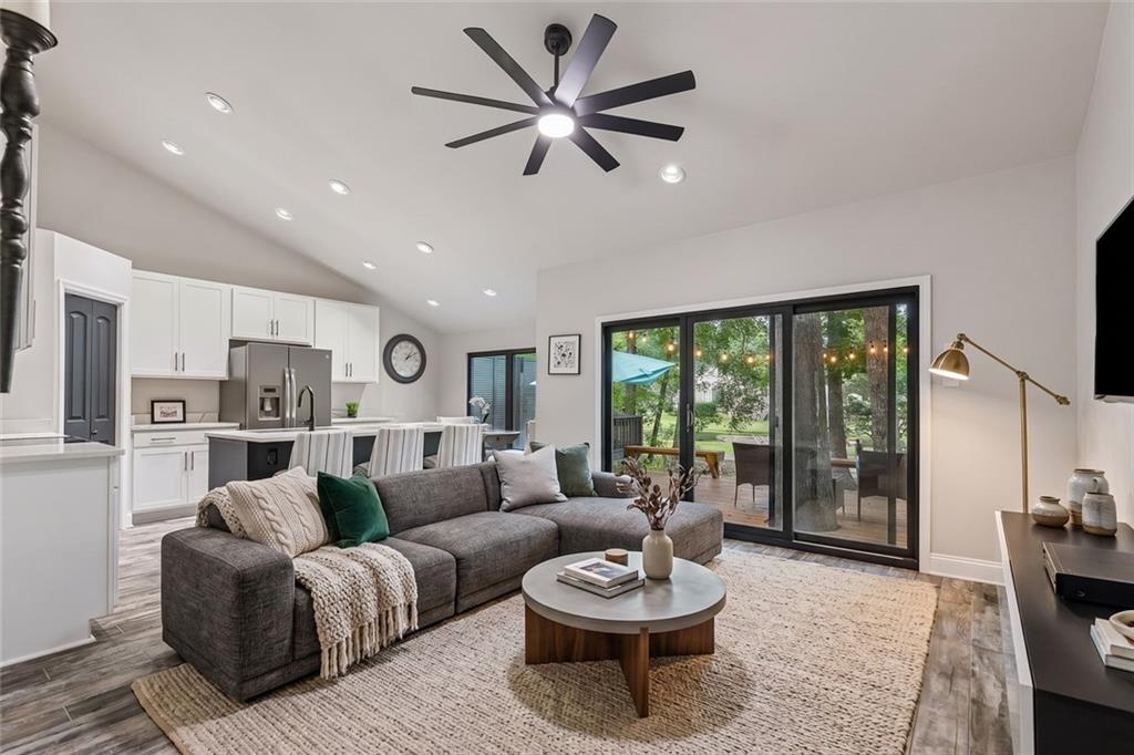 50 N COURT VILLA Drive 50