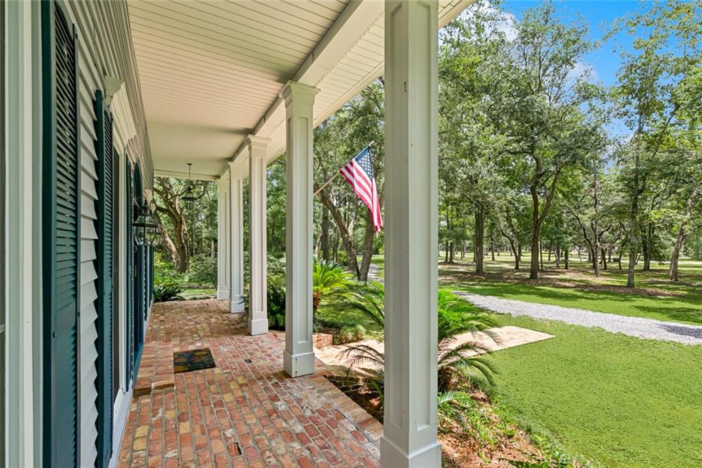 419 STARLING Drive
