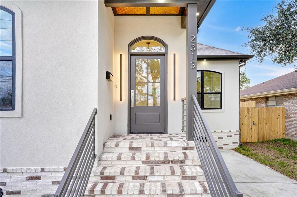 2313 N TURNBULL Drive