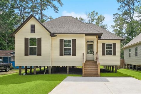 4251 POPLAR Drive Slidell LA 70461