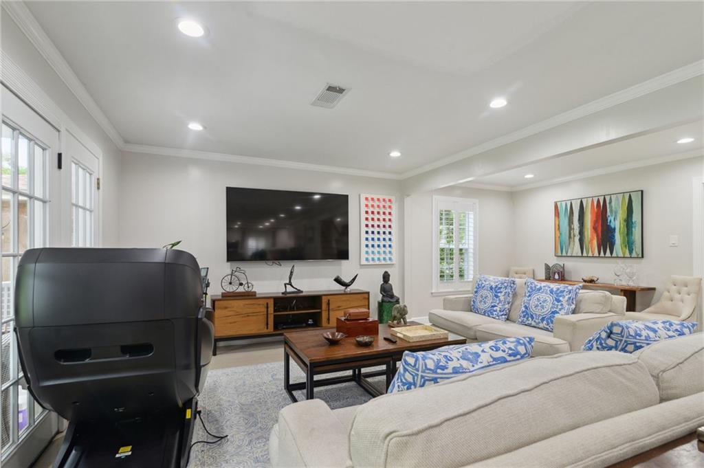 2756 DANBURY Drive