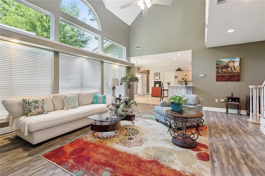 1424 WOODMERE Drive